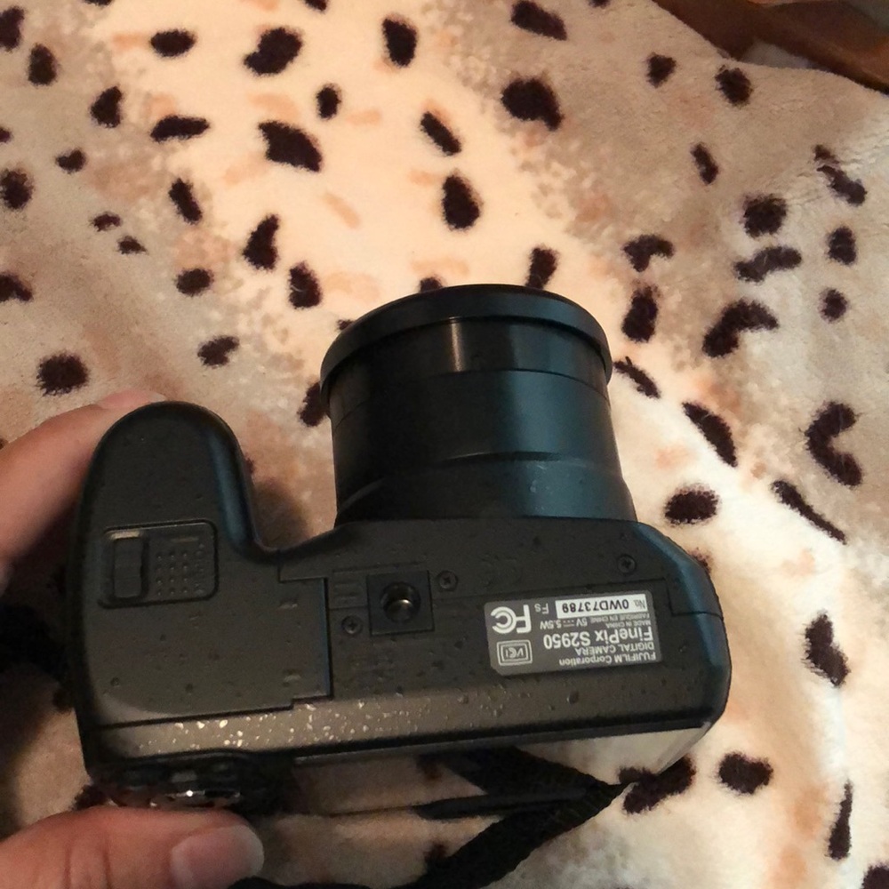 Fuji camera - Picture 4 of 6